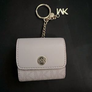 Michael Kors air pods pro case